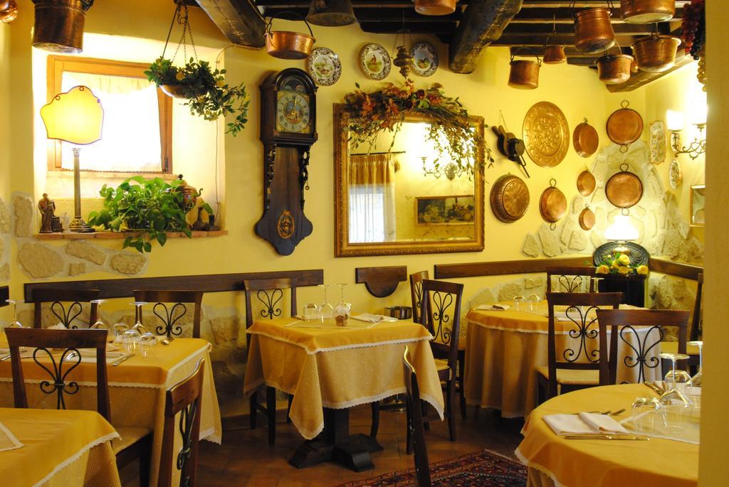 Torre Sangiovanni Albergo E Ristorante Da Rosary Todi Exterior foto